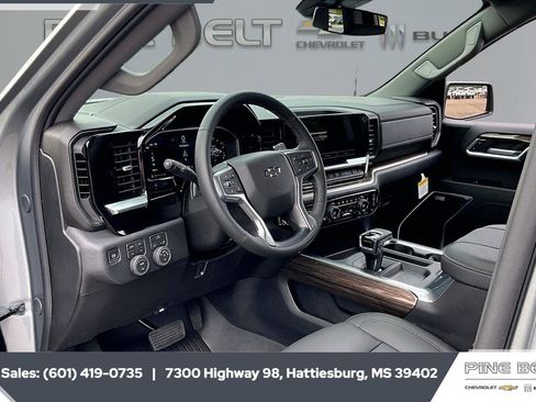 New 2026 Chevrolet Silverado 1500 RST w/ Z71 Off-Road Package AWD/4WD image 13
