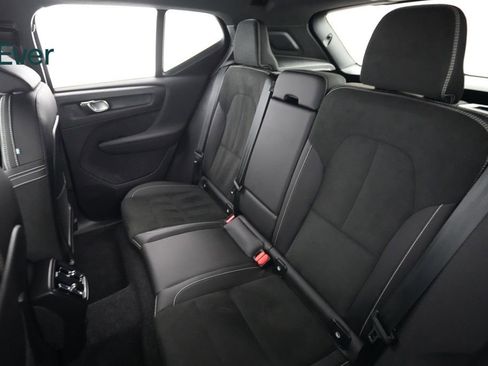 Used 2023 Volvo XC40 Recharge Plus AWD/4WD image 24