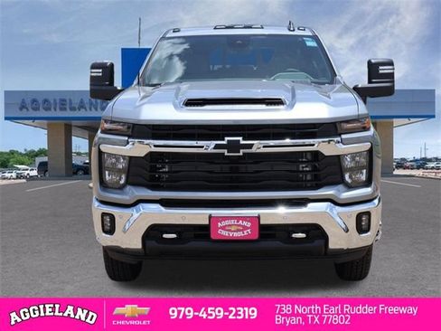 New 2026 Chevrolet Silverado 3500 LT w/ All Star Edition AWD/4WD image 9
