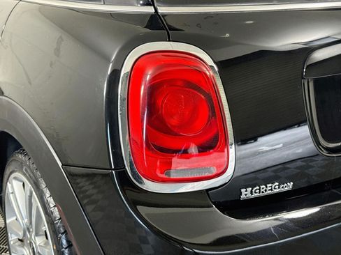 Used 2017 MINI Cooper 4-Door Hardtop FWD image 36