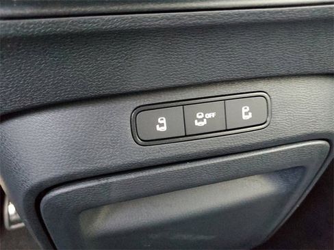 New 2025 Volkswagen ID. Buzz Pro S image 26