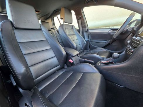 Used 2012 Volkswagen GTI 4-Door image 16