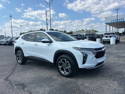 New 2025 Chevrolet Trax LT w/ Driver Confidence Package