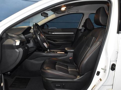 Certified 2024 Nissan Altima 2.5 SR FWD image 6