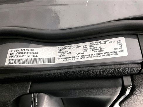 Used 2024 Jeep Grand Cherokee L Altitude AWD/4WD image 36