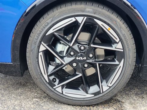 New 2025 Kia K4 GT-Line image 9
