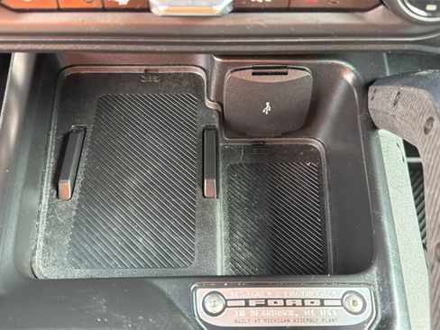 Used 2025 Ford Bronco Badlands AWD/4WD image 31