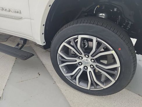 New 2026 RAM 1500 Tungsten w/ Trailer Tow Group AWD/4WD image 35