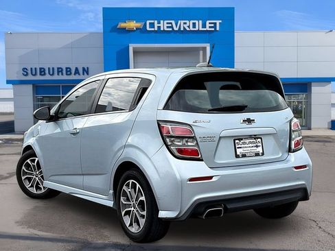 Used 2018 Chevrolet Sonic LT w/ Convenience Package FWD image 3