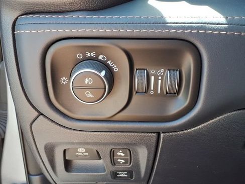 Used 2025 RAM 1500 Tungsten w/ Off Road Group AWD/4WD image 13