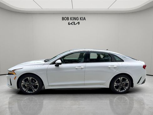 Used 2023 Kia K5 EX FWD image 2