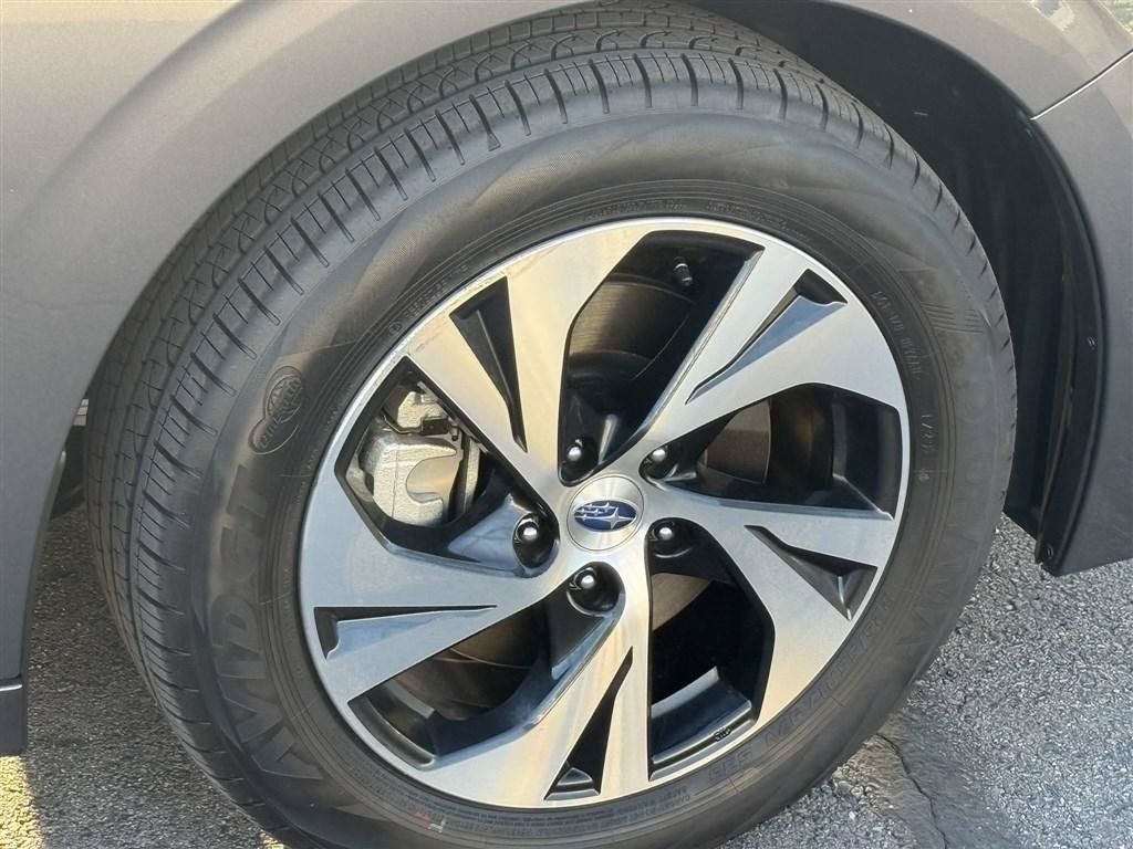 Used 2025 Subaru Legacy Premium w/ Popular Package #1A AWD/4WD image 10