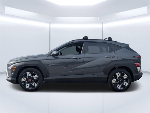 Used 2025 Hyundai Kona SEL image 6