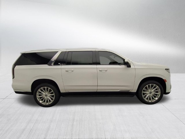Used 2023 Cadillac Escalade ESV Premium Luxury AWD/4WD image 4