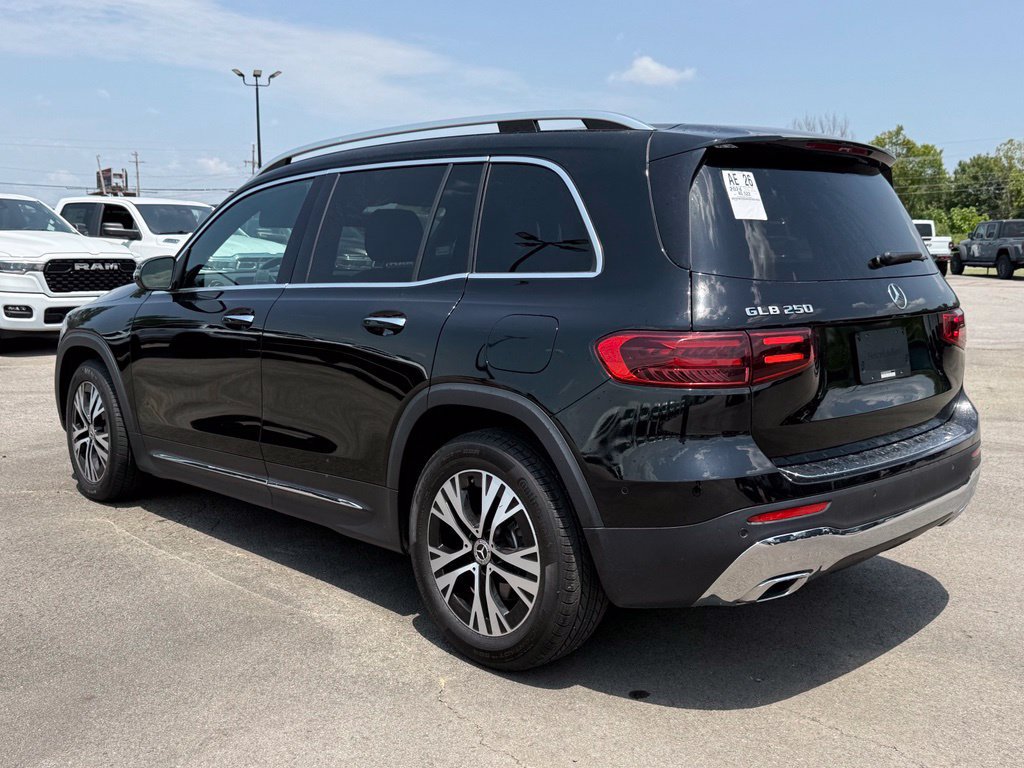 Used 2024 Mercedes-Benz GLB 250 image 5