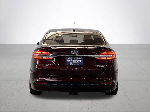 Used 2018 Ford Fusion Titanium image 9