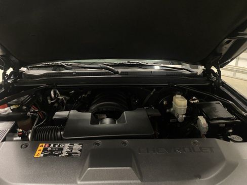 Used 2019 Chevrolet Tahoe LS AWD/4WD image 18
