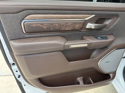 New 2025 RAM 1500 Limited image 28