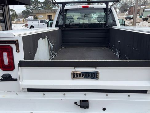 Used 2018 Ford F250 XL w/ Power Equipment Group image 5