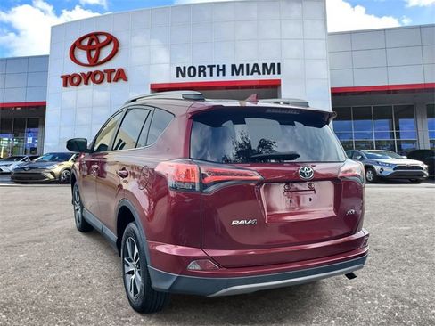 Used 2018 Toyota RAV4 XLE image 3