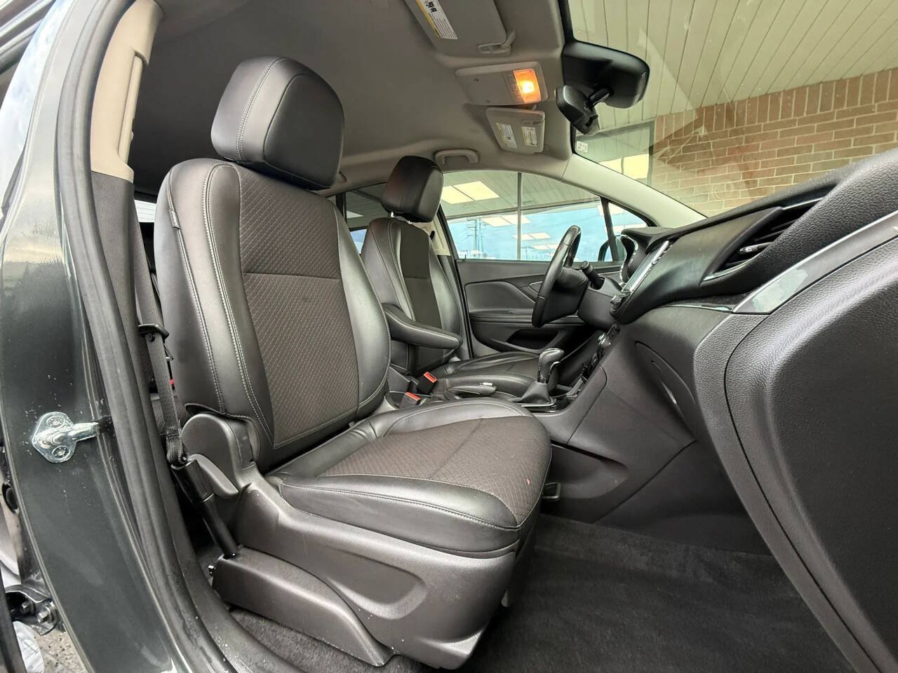 Used 2018 Buick Encore Preferred FWD image 18