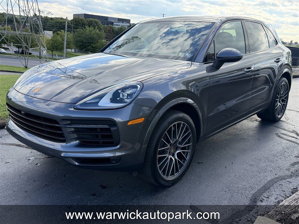 Used 2022 Porsche Cayenne AWD/4WD image 3