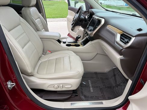 Used 2017 GMC Acadia Denali w/ Technology Package AWD/4WD image 38