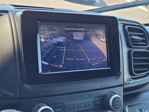 Used 2025 RAM ProMaster 2500 w/ U-Haul Equipment Group FWD image 10