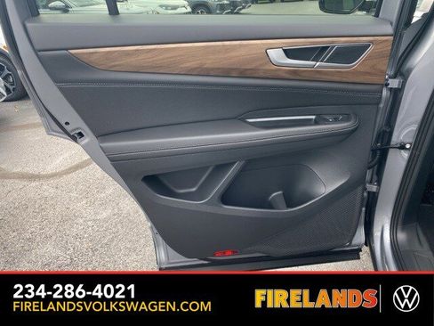 New 2026 Volkswagen Atlas SE image 59