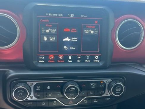 Used 2021 Jeep Gladiator Rubicon AWD/4WD image 38