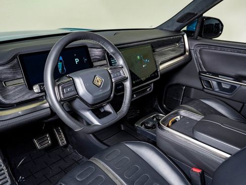 Used 2023 Rivian R1S Launch Edition image 22