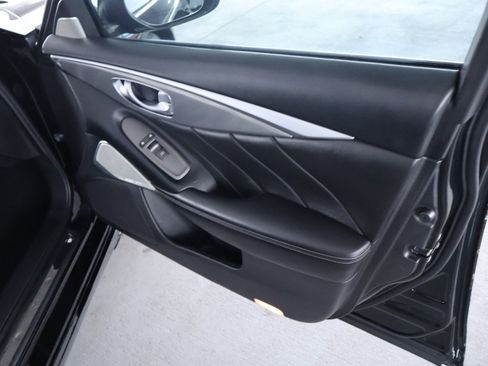 Used 2017 INFINITI Q50 3.0t Premium image 41