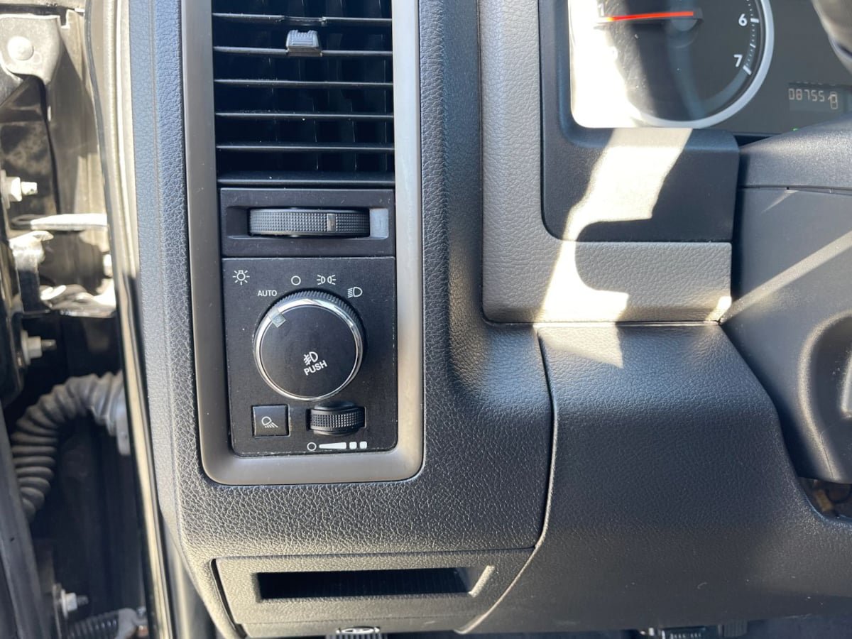 Used 2012 RAM 1500 Express RWD image 19