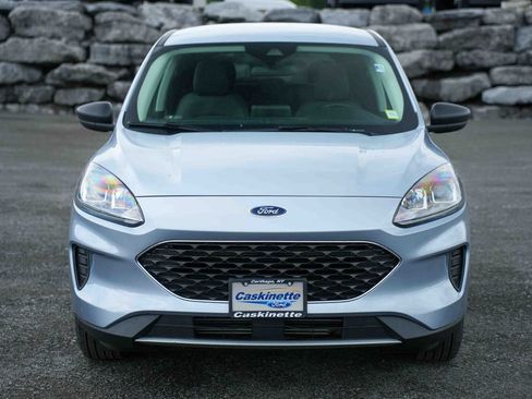 Used 2022 Ford Escape SE w/ Convenience Package AWD/4WD image 2