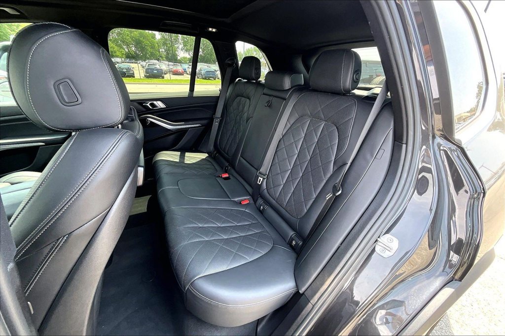 Used 2023 BMW X5 xDrive40i AWD/4WD image 34