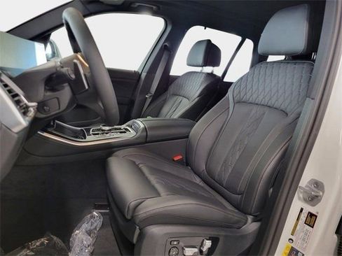 New 2026 BMW X5 xDrive50e w/ Executive Package image 8