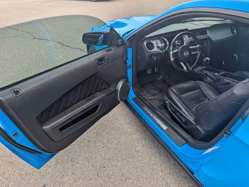 Used 2010 Ford Mustang Coupe RWD image 8