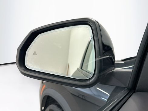 Used 2025 BMW X2 xDrive28i w/ Convenience Package image 16