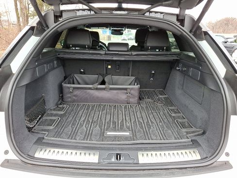 Used 2026 Land Rover Range Rover Velar S AWD/4WD image 28