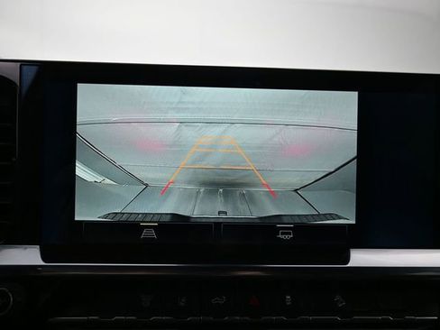 Used 2025 Chevrolet Silverado 2500 LT image 20