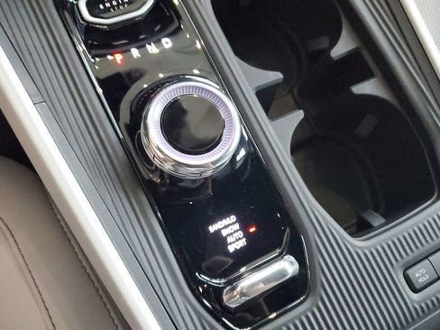 New 2026 Jeep Cherokee Limited image 28