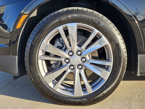 Certified 2025 Cadillac XT5 Premium Luxury image 12