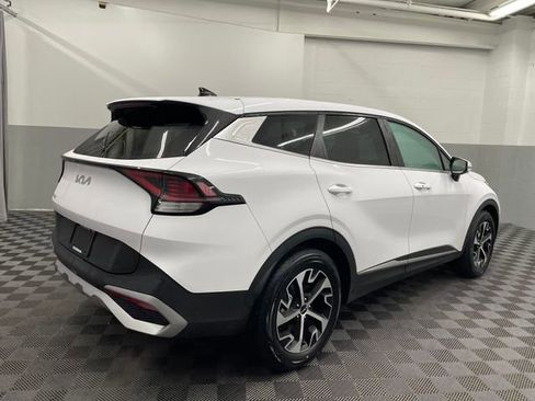 Certified 2024 Kia Sportage EX image 5