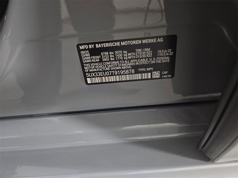 New 2026 BMW X5 M60i image 30