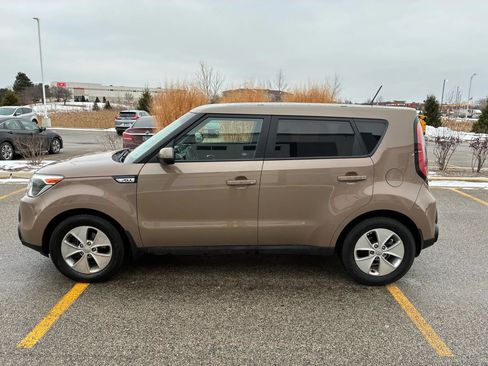 Used 2015 Kia Soul FWD image 8