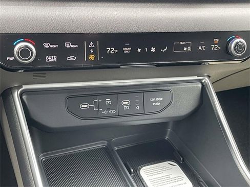 New 2026 Kia Carnival SX image 39