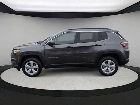 Used 2019 Jeep Compass Latitude w/ Popular Equipment Group image 5