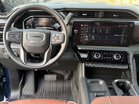 New 2026 GMC Sierra 2500 Denali Ultimate AWD/4WD image 6