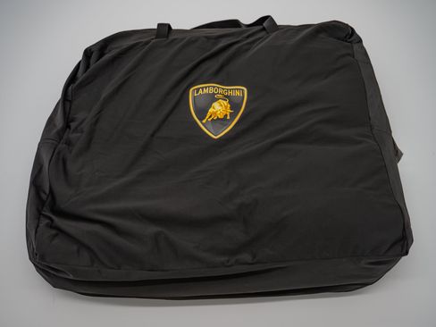 Used 2024 Lamborghini Urus Performante AWD/4WD image 21
