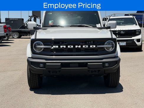 New 2026 Ford Bronco Outer Banks AWD/4WD image 2